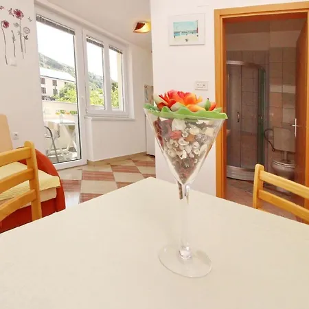 Modern Eingerichtete Ideal Fuer Junge Paaren Im Zentrum Von - B59646 Apartment Baska (Krk)